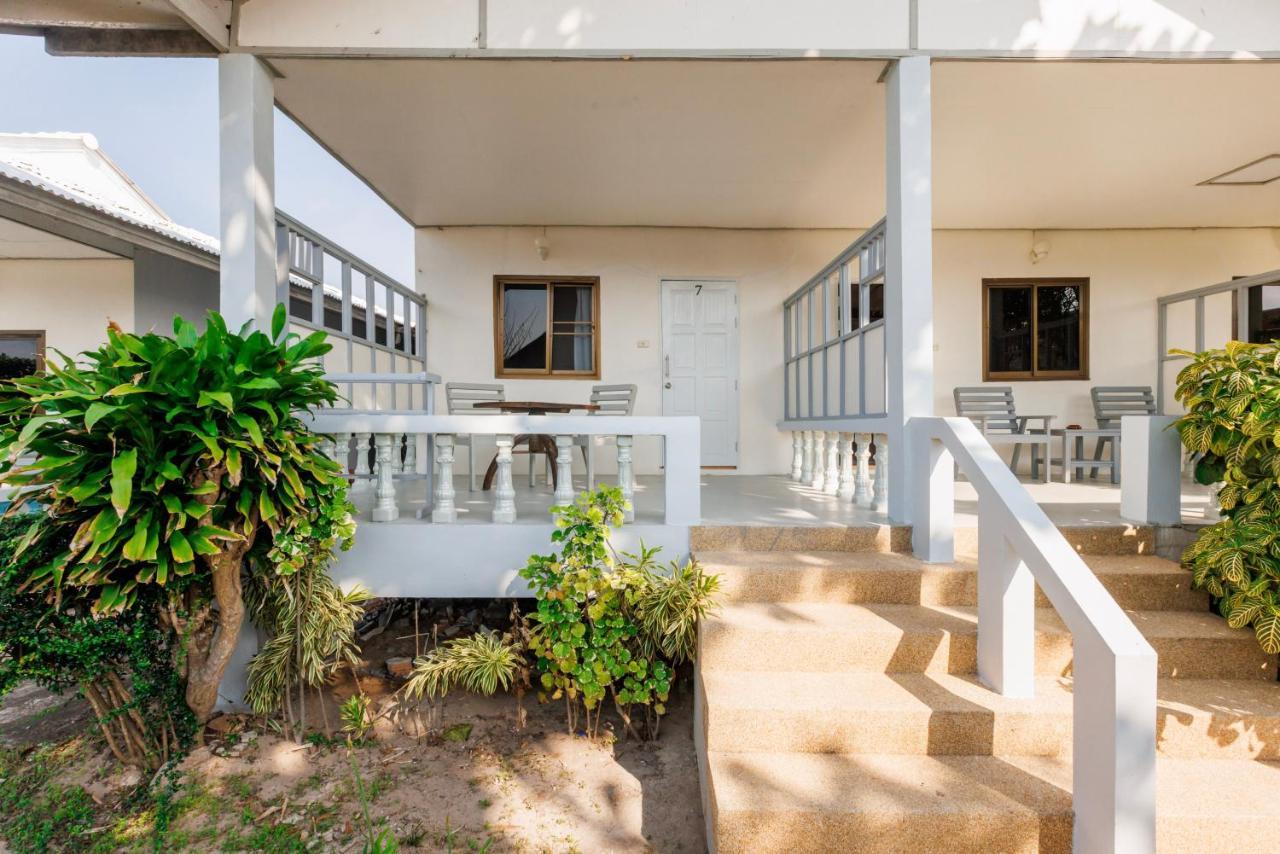 Bay Beach Resort Choeng Mon Экстерьер фото