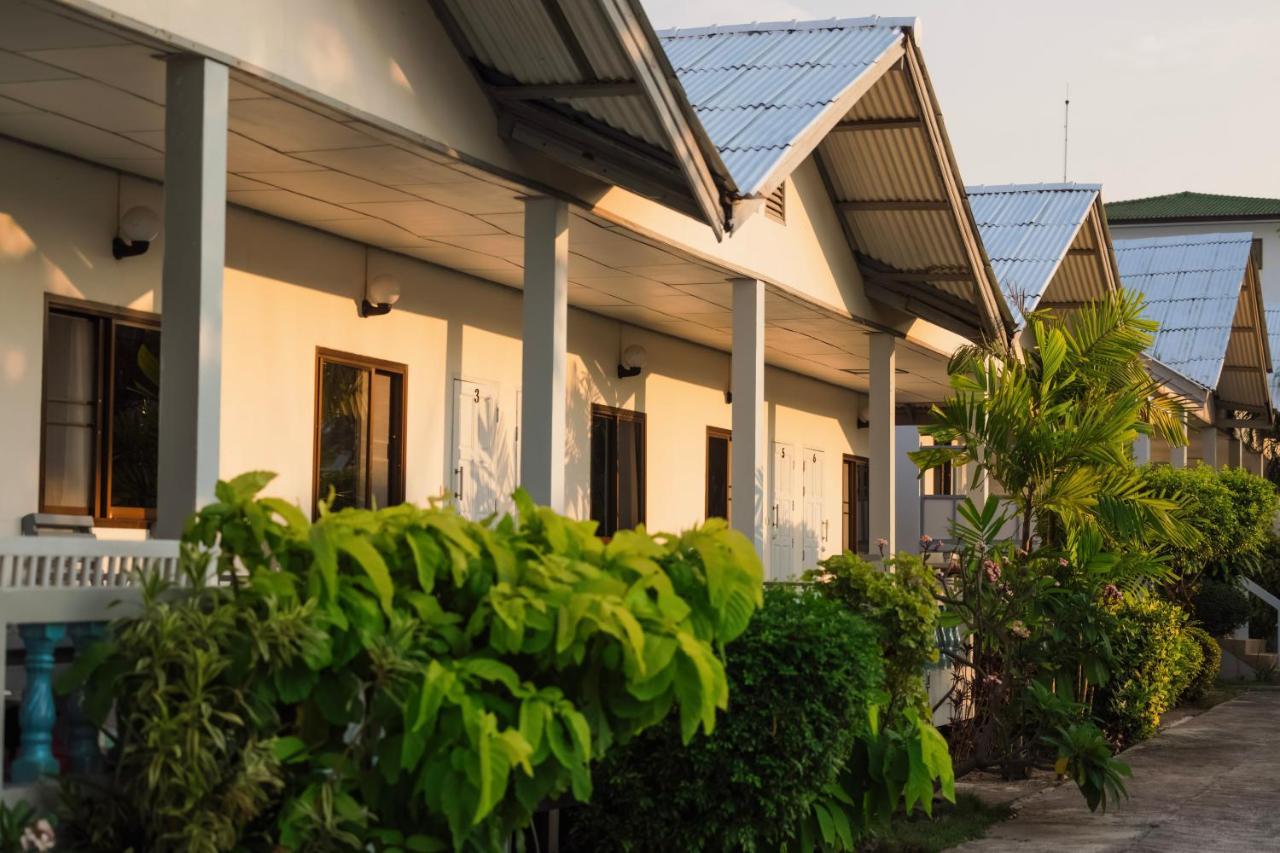 Bay Beach Resort Choeng Mon Экстерьер фото