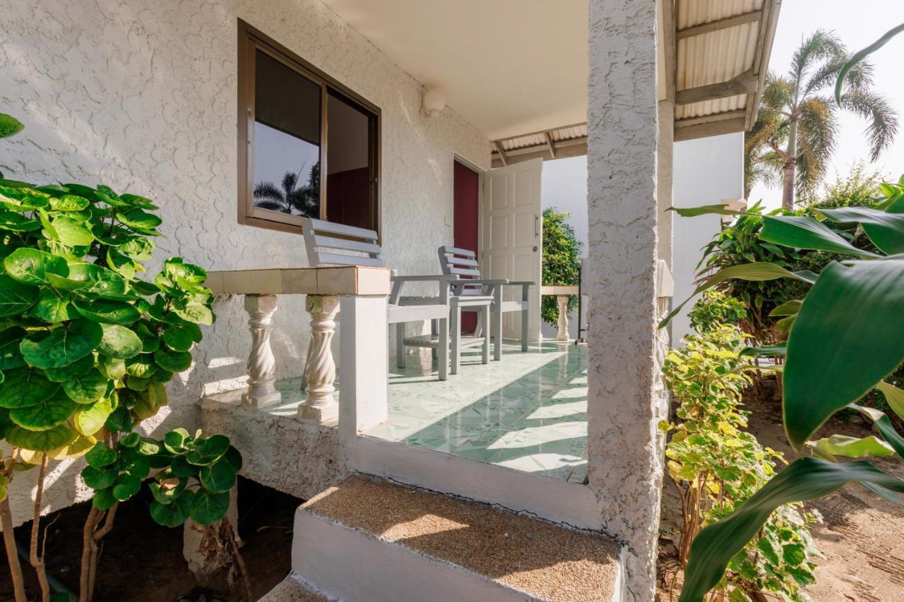Bay Beach Resort Choeng Mon Экстерьер фото