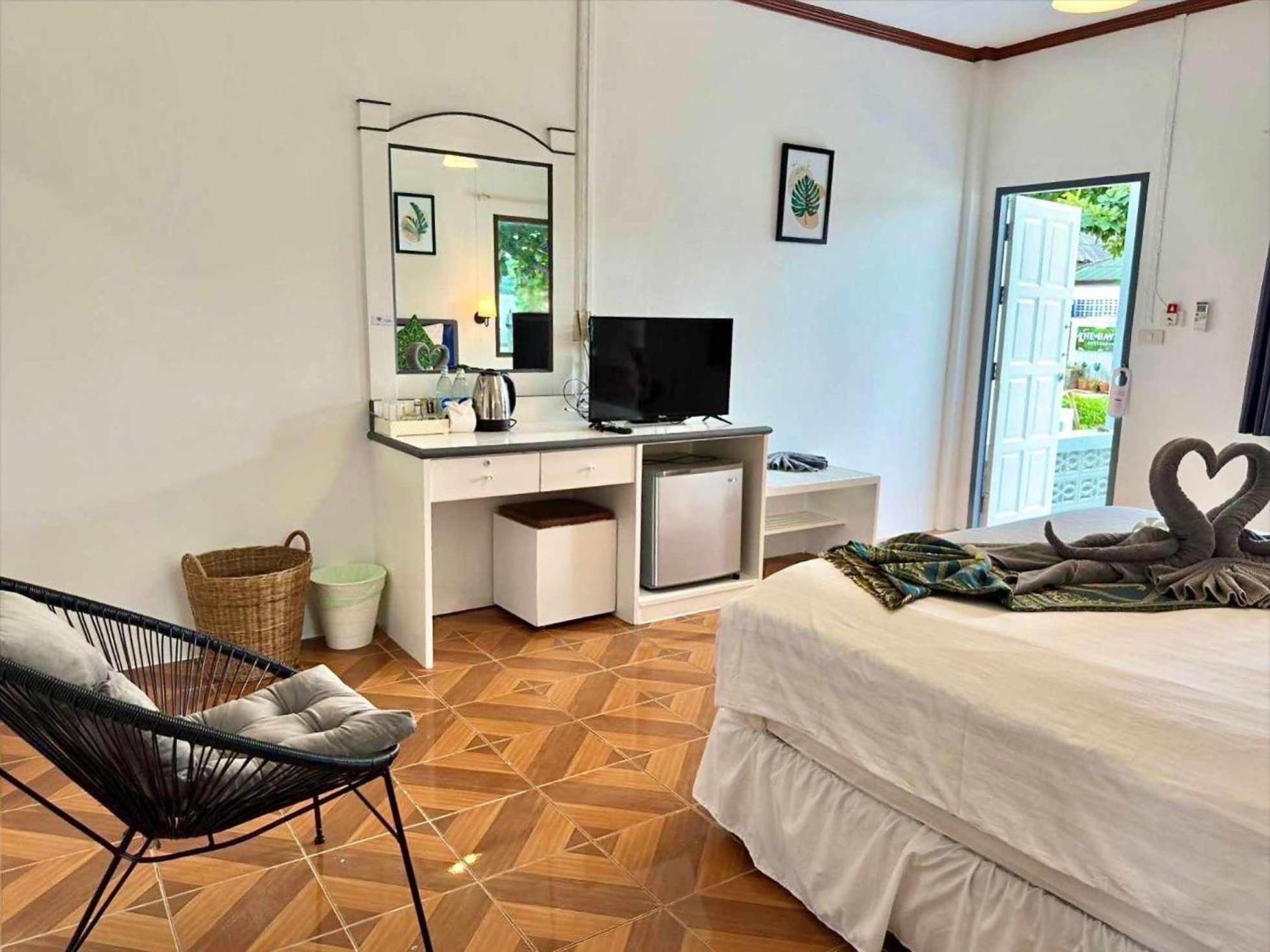 Bay Beach Resort Choeng Mon Экстерьер фото