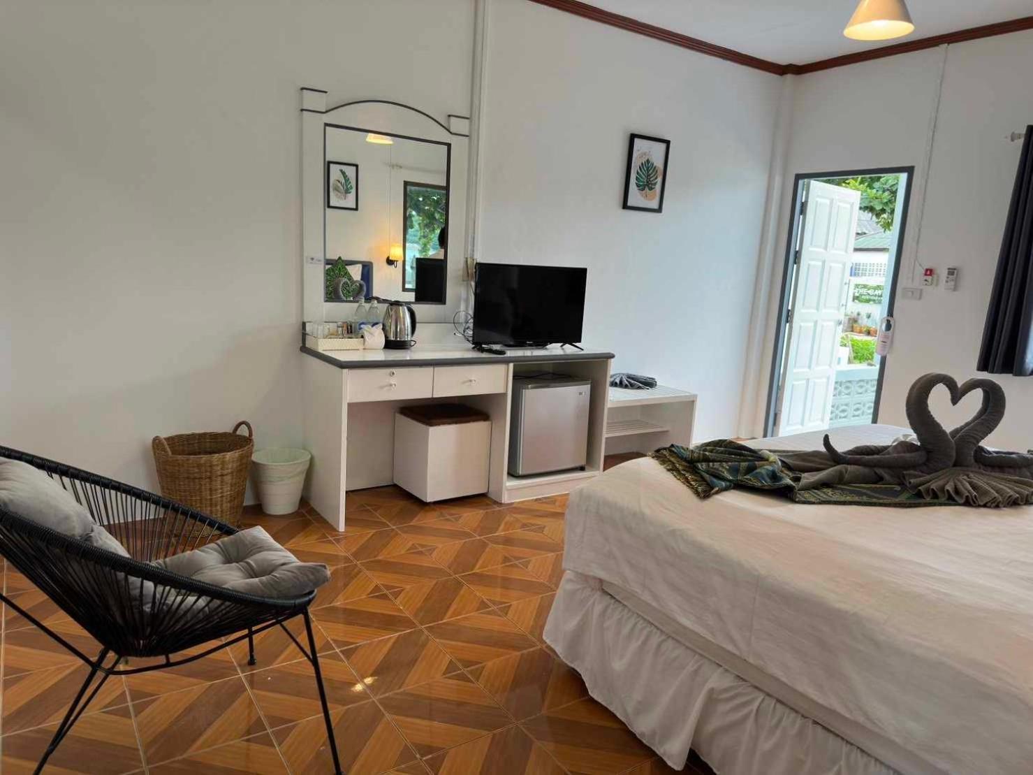 Bay Beach Resort Choeng Mon Экстерьер фото